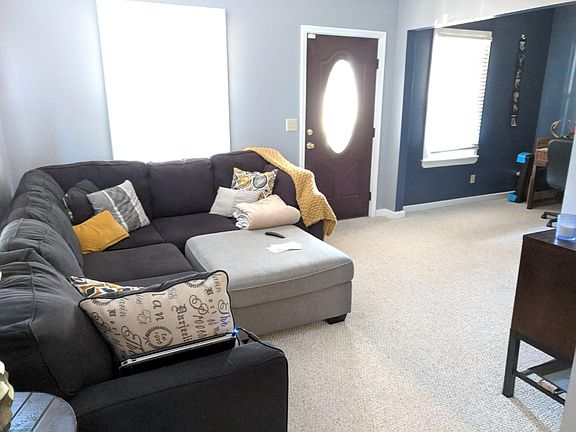 Living room - 1