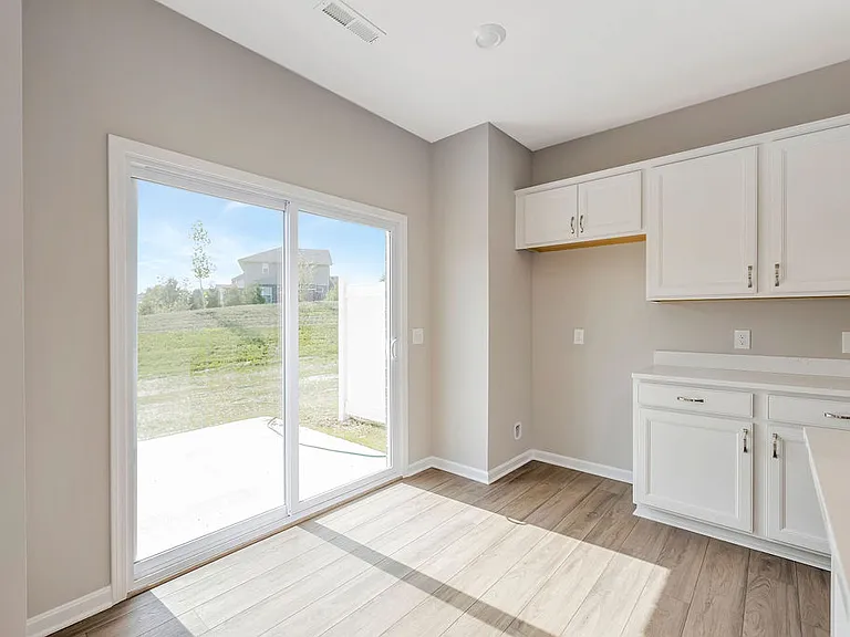 5589 Callaway Dr — Photo 6