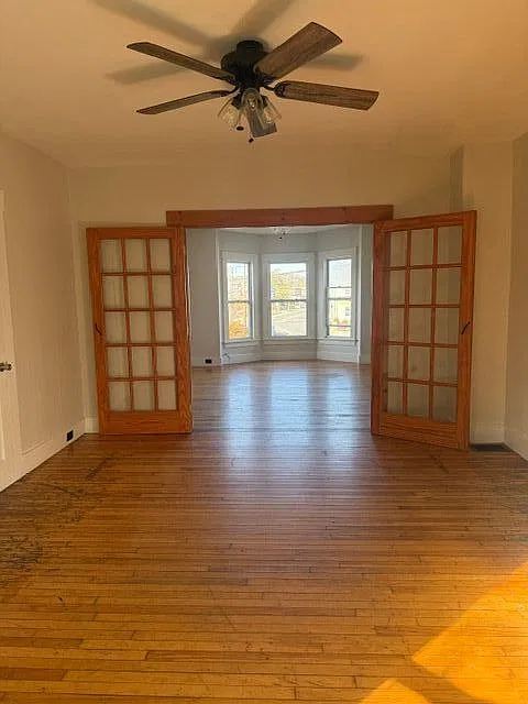 2 bed, 1.0 bath, 785 sqft, $1,250 — Photo 2