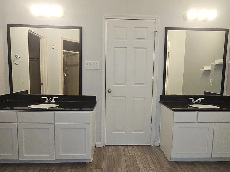 4413 Koehler St #D — Photo 28