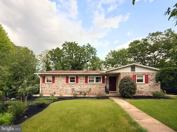 7812 Winnsboro Dr, Fort Washington, MD 20744