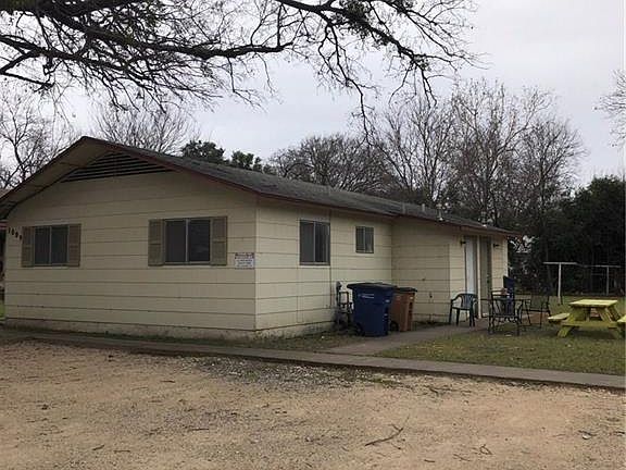 3rd image of 1007&1009 Romeria Dr