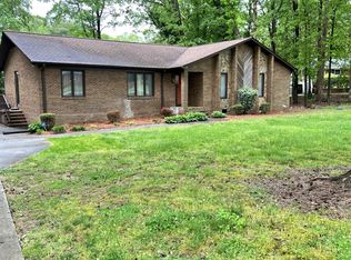 5507 Hidden Valley Rd #B, Greensboro, NC 27407