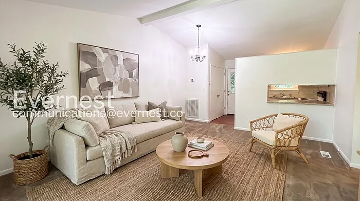 5230 Old Trl — Photo 2