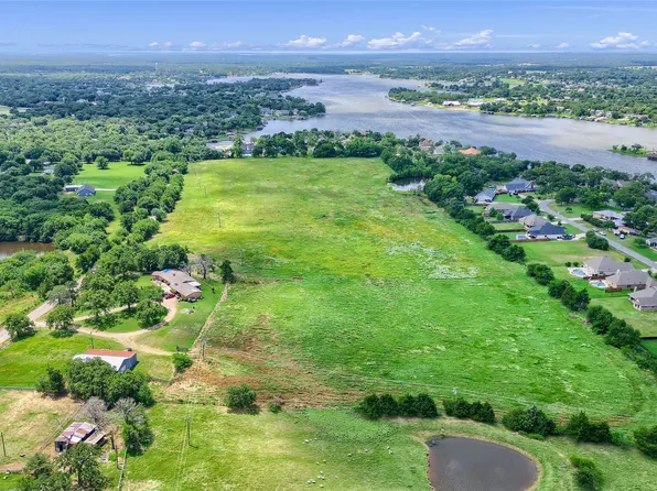 2433 County Road 211, Gainesville, TX 76240