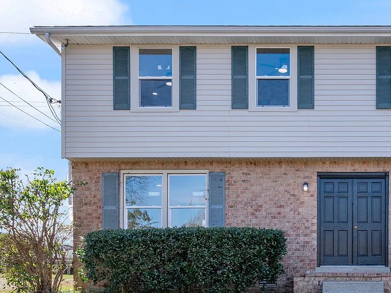 609 McPherson Ct S — Photo 24