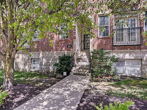 2nd image of 215 N New Jersey St APT D