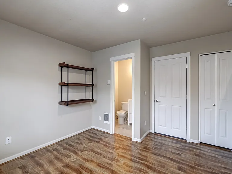 28510 SW Dundee Ln — Photo 6