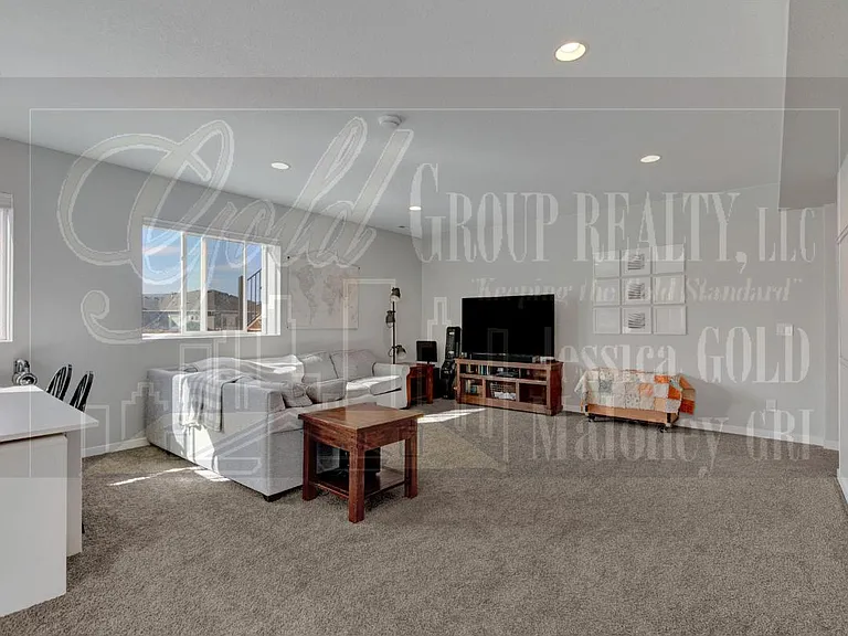 6381 Ottawa Dr — Photo 11