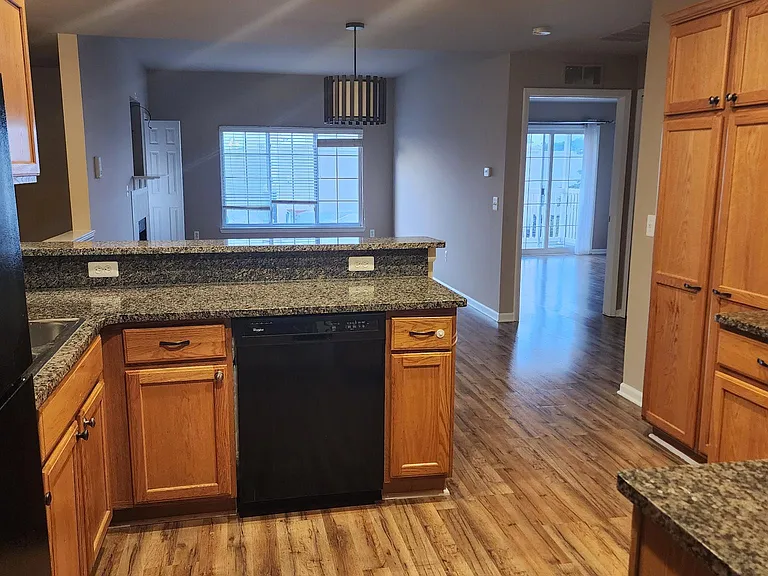 5601 Twin Oaks Dr — Photo 7