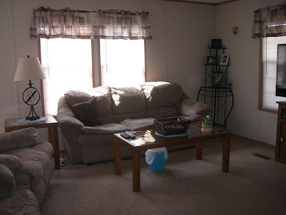4th image of 5068 Stone Crest St