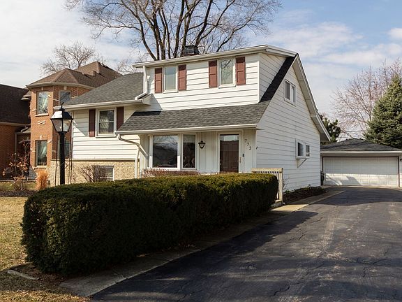 2nd image of 772 N Van Auken St