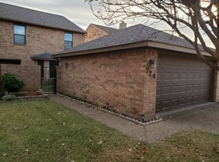 724 Pebble Beach Dr, Garland, TX 75043
