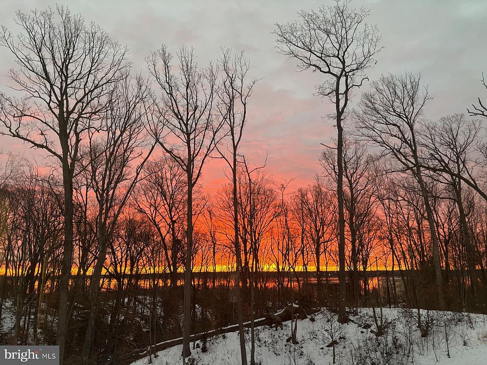 1st image of 18320 Moss Garden Rd