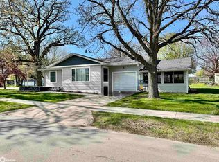 200 N 15th St, Clear Lake, IA 50428