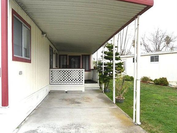 5th image of 186 Hawaii Cir