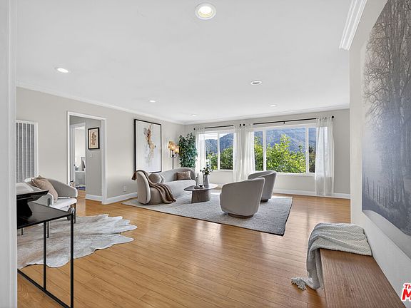 5th image of 3907 La Crescenta Ave APT 203