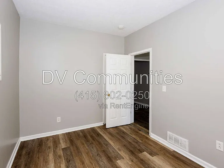 10917 Bernard Ave #4 — Photo 8