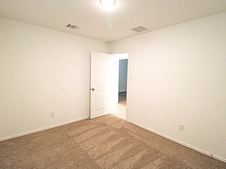 3642 Millbrook Way — Photo 14