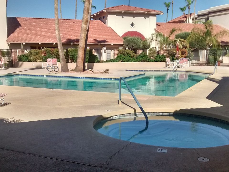 Pool & Hot Tub