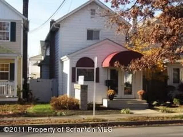 100 W Union St, Kingston, PA 18704