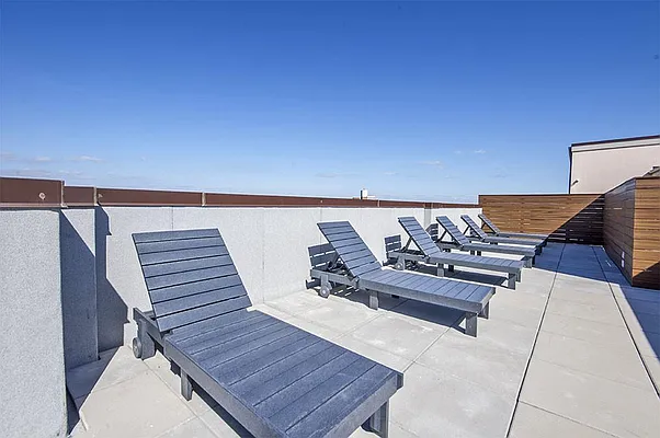 Rented by Level Group | media 35