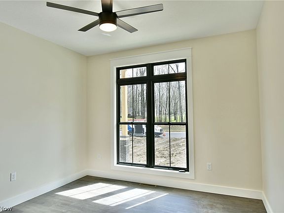 4th image of 1212 Skyline Ln