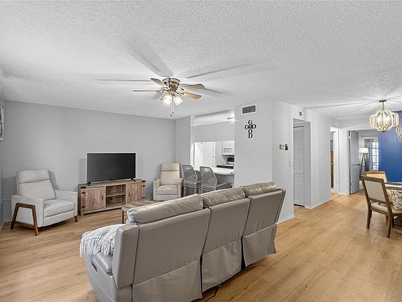 3rd image of 11920 DIETZ DRIVE #11920