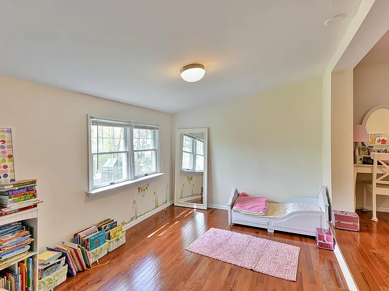 20 Pershing Pl — Photo 13