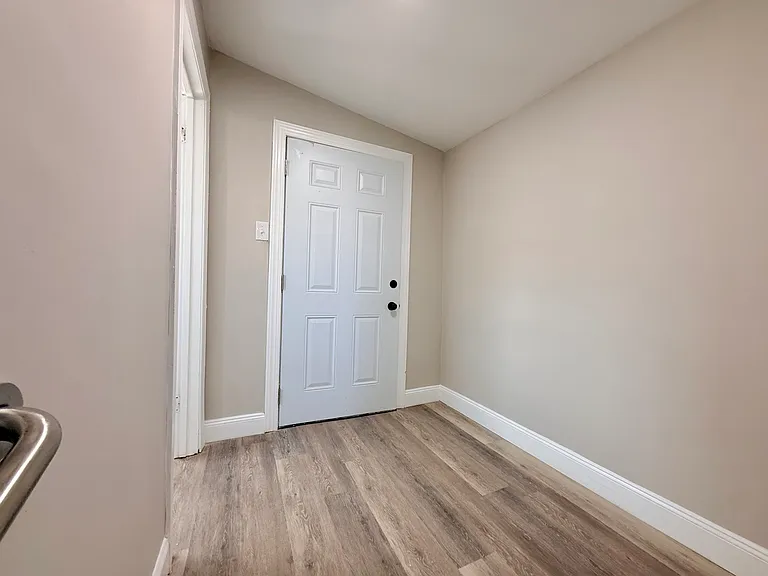 248 Greenwich St — Photo 10
