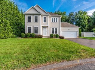 14 Frank Gates Ln, Derby, CT 06418