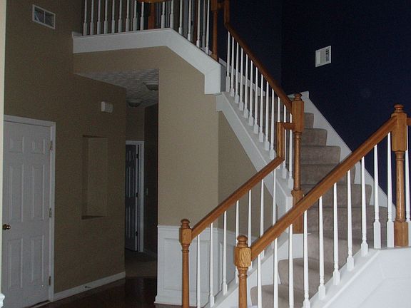 2nd image of 208 Windy Cir