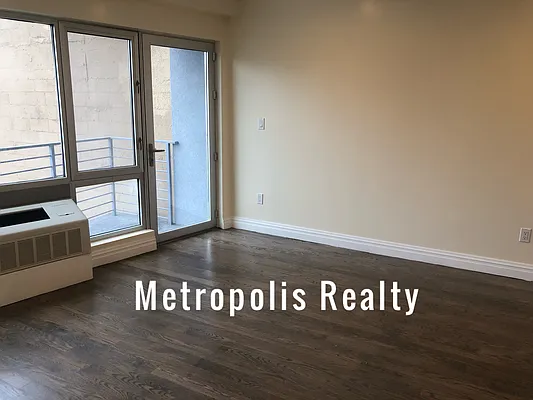 Rented by Metropolis International Realty Inc. | media 6