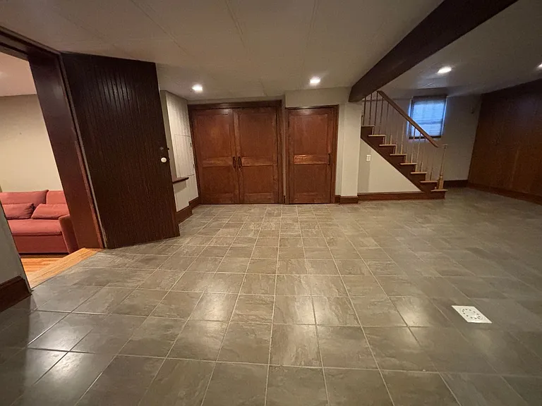 2412 Alberta Ave SW — Photo 76