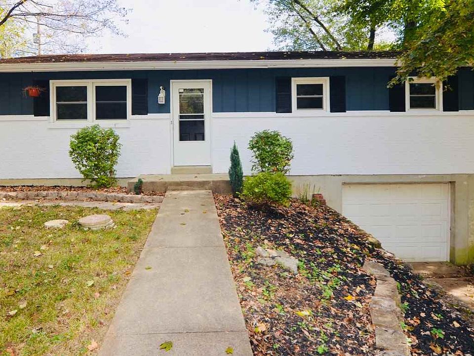 1st image of 11068 Lakeview Dr