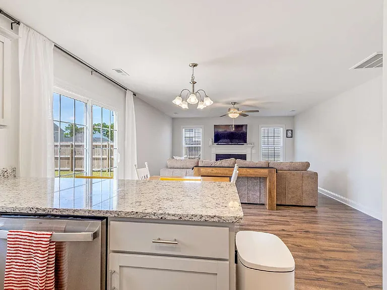 217 Lookout Ln — Photo 14