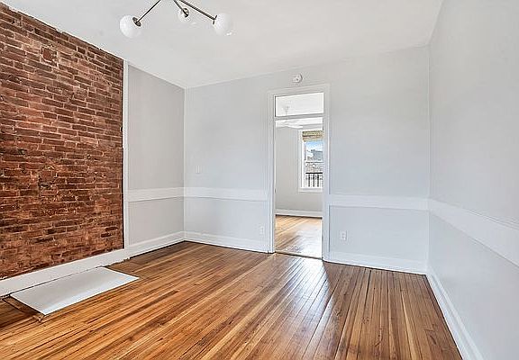 5th image of 149 Sullivan St APT 6D