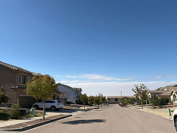 5th image of 449 White Cloud Rd
