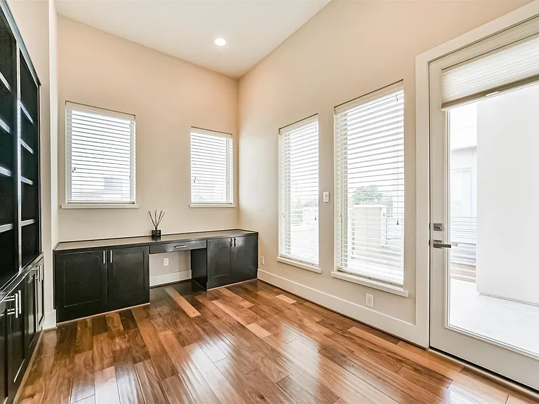 5425A Hidalgo St — Photo 21
