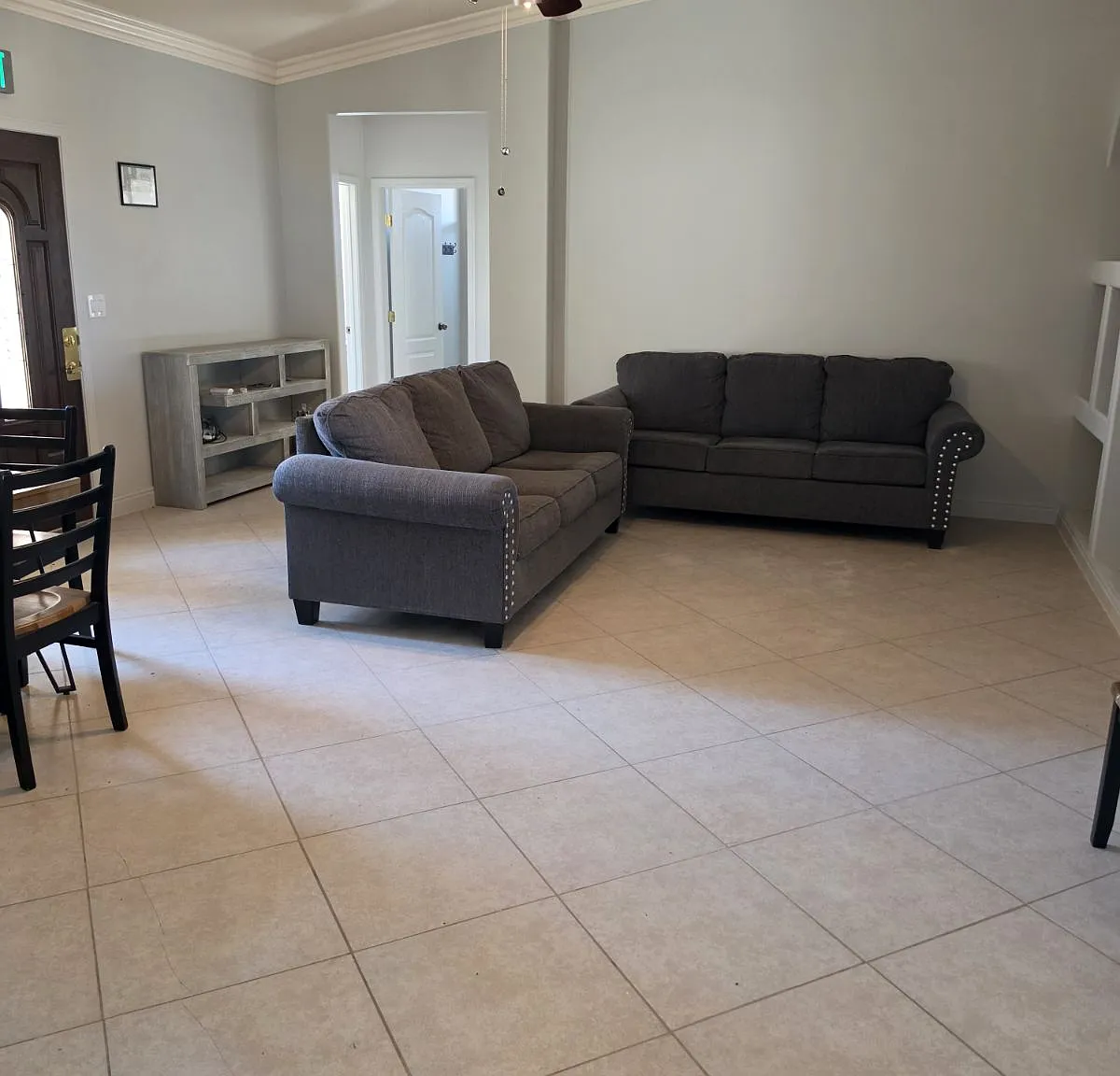 3 bed, 2413 sqft, $2,500 — Photo 2