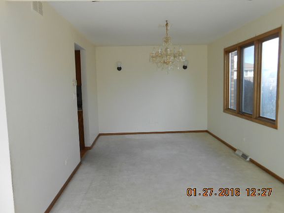 3rd image of 13042 Woodland Dr
