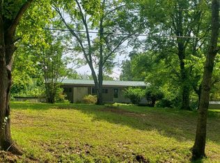335 Travis Rd, Paris, TN 38242