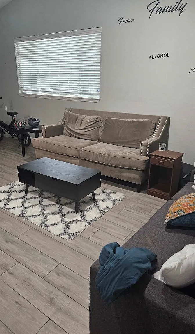 6261 Jackson Ave — Photo 3