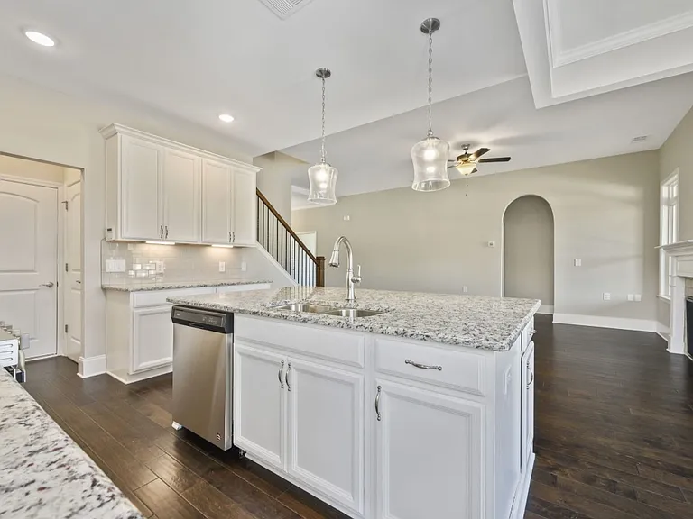 1700 Hickory Grove Rd NW — Photo 8