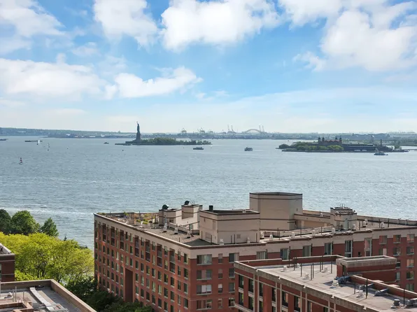 225 Rector Place image 15 of 21