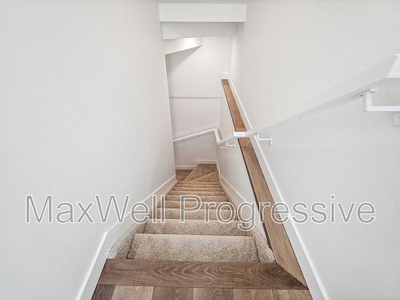 2nd image of 10427 70th Ave NW Basement 1