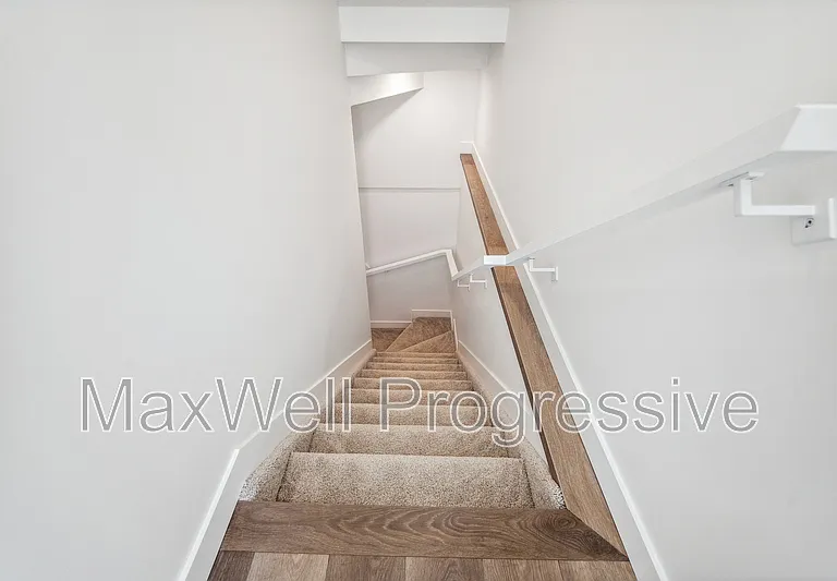 10427 70th Ave NW #1 — Photo 2