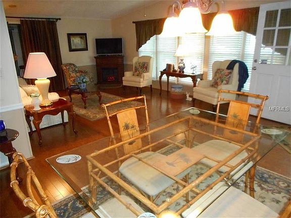 5th image of 1609 Doral Cir