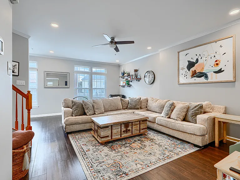 5053 Strawbridge Ter — Photo 11