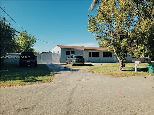 7901 Grand Canal Dr #7903 Photo 1
